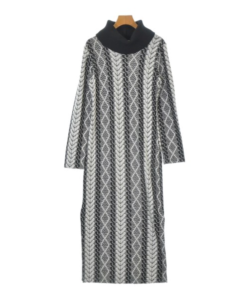 RINASCIMENTO(リナシメント)ワンピース 白 サイズ:M/2200674874152