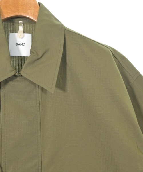 OAMC（オーエーエムシー）カジュアルシャツ カーキ サイズ:M メンズ/2200631450061