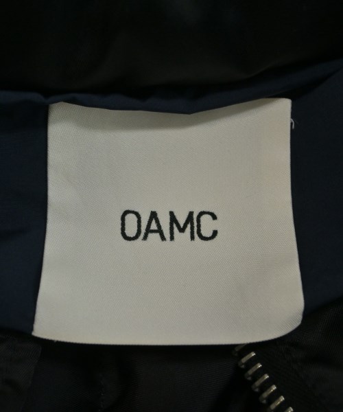 OAMC（オーエーエムシー）ダウンジャケット/ダウンベスト 黒 サイズ:L メンズ/2200650104143