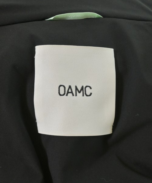 OAMC（オーエーエムシー）ダウンジャケット/ダウンベスト 黒 サイズ:XS メンズ/2200652138016
