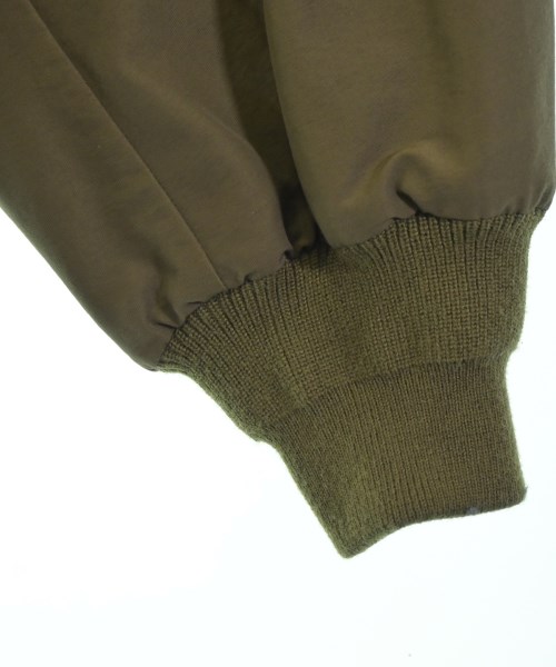 OAMC（オーエーエムシー）その他 カーキ サイズ:4(XL位) メンズ/2200653205021