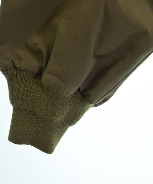 OAMC（オーエーエムシー）その他 カーキ サイズ:4(XL位) メンズ/2200653205021