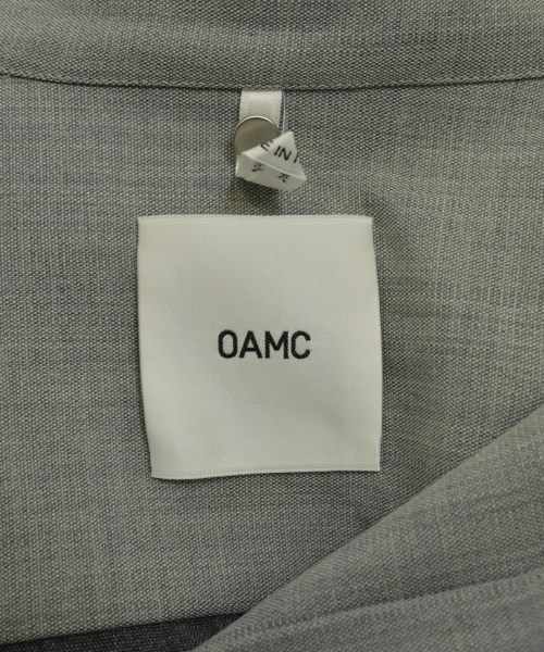 OAMC（オーエーエムシー）カジュアルシャツ グレー サイズ:L メンズ/2200661679159