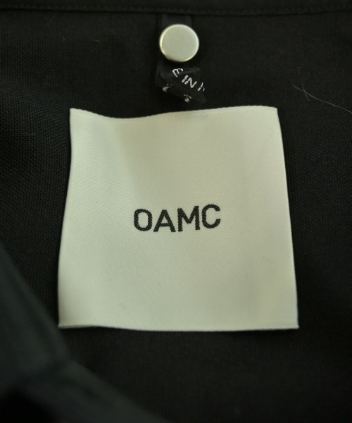 OAMC（オーエーエムシー）カジュアルシャツ 黒 サイズ:M メンズ/2200680804013