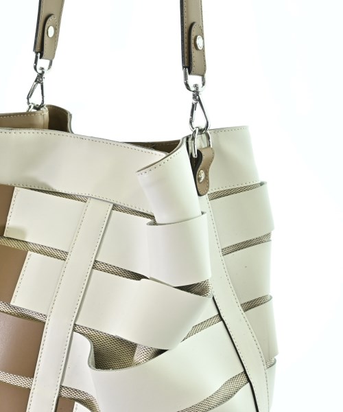 GIANNI NOTARO Carol J.（ジャンニノターロキャロルジェイ）ショルダーバッグ 茶 サイズ:- レディース/2200657143107