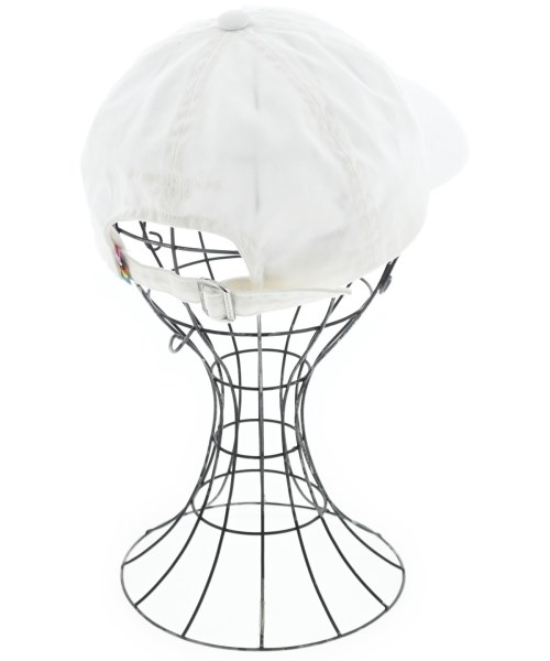 MAISON KITSUNE（メゾンキツネ）キャップ 白 サイズ:- メンズ/2200641282027