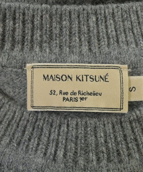 MAISON KITSUNE（メゾンキツネ）ニット・セーター グレー サイズ:S メンズ/2200613200011
