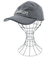 MAISON KITSUNE（メゾンキツネ）キャップ グレー サイズ:- メンズ/2200607004106
