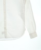 MAISON KITSUNE（メゾンキツネ）カジュアルシャツ 白 サイズ:38(S位) メンズ/2200677136110