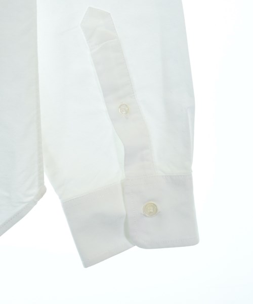 MAISON KITSUNE（メゾンキツネ）カジュアルシャツ 白 サイズ:40(L位) メンズ/2200651701044