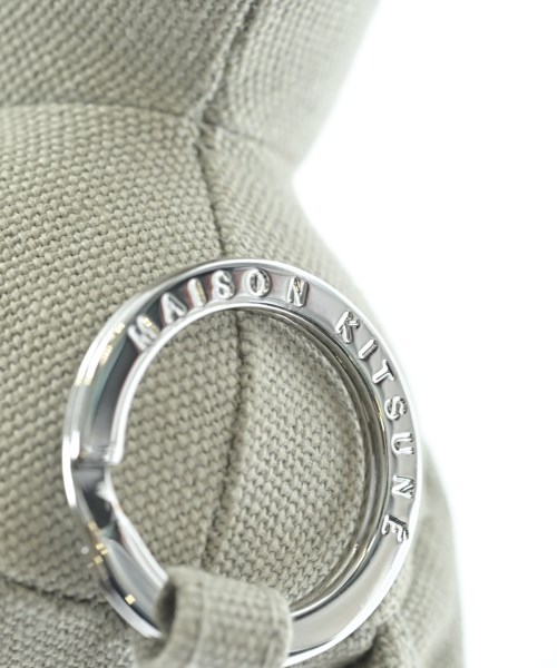 MAISON KITSUNE（メゾンキツネ）キーケース・キーホルダー グレー サイズ:- メンズ/2200655939252