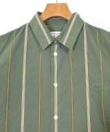 MAISON KITSUNE（メゾンキツネ）カジュアルシャツ 緑 サイズ:S メンズ/2200661360057