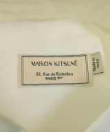 MAISON KITSUNE（メゾンキツネ）カジュアルシャツ 白 サイズ:38(S位) メンズ/2200663603084