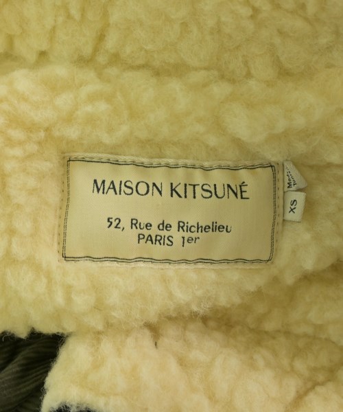 MAISON KITSUNE（メゾンキツネ）その他 カーキ サイズ:XS メンズ/2200723486268