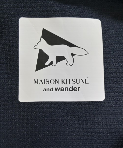 MAISON KITSUNE（メゾンキツネ）カジュアルシャツ 黒 サイズ:4(XL位) メンズ/2200725405298