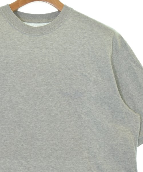 MAISON KITSUNE（メゾンキツネ）Tシャツ・カットソー グレー サイズ:2(M位) メンズ/2200727255075