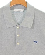 MAISON KITSUNE（メゾンキツネ）ポロシャツ グレー サイズ:L メンズ/2200718041076
