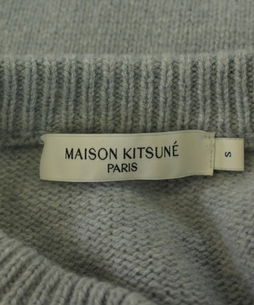 MAISON KITSUNE（メゾンキツネ）ニット・セーター グレー サイズ:S メンズ/2200720920024