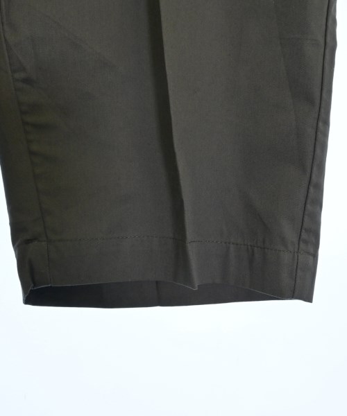 MAISON KITSUNE（メゾンキツネ）ショートパンツ カーキ サイズ:40(M位) メンズ/2200720372670
