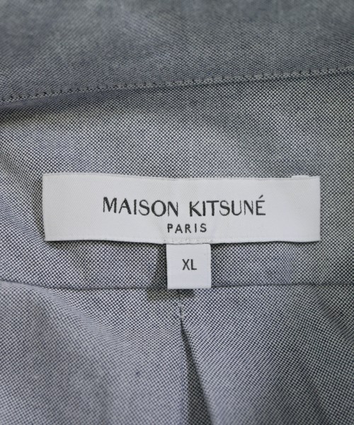MAISON KITSUNE（メゾンキツネ）カジュアルシャツ グレー サイズ:XL メンズ/2200685272039