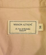 MAISON KITSUNE（メゾンキツネ）カジュアルシャツ ベージュ サイズ:36(S位) レディース/2200701349080