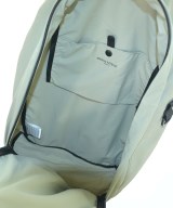 MAISON KITSUNE（メゾンキツネ）バックパック・リュック カーキ サイズ:- レディース/2200646036021