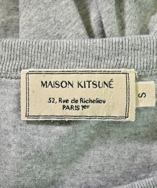 MAISON KITSUNE（メゾンキツネ）Tシャツ・カットソー グレー サイズ:S レディース/2200685802069