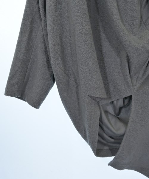 ANREALAGE（アンリアレイジ）Tシャツ・カットソー グレー サイズ:38(M位) レディース/2200615424200