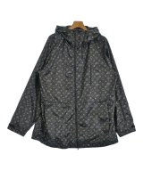 black means マウンテンパーカー