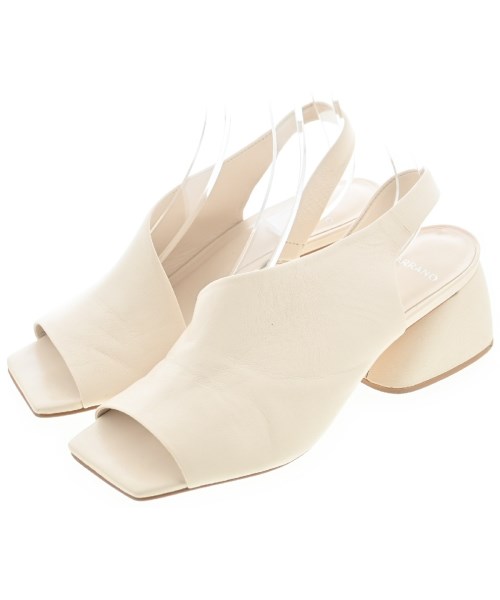 カラーノ(CARRANO)のCARRANO パンプス