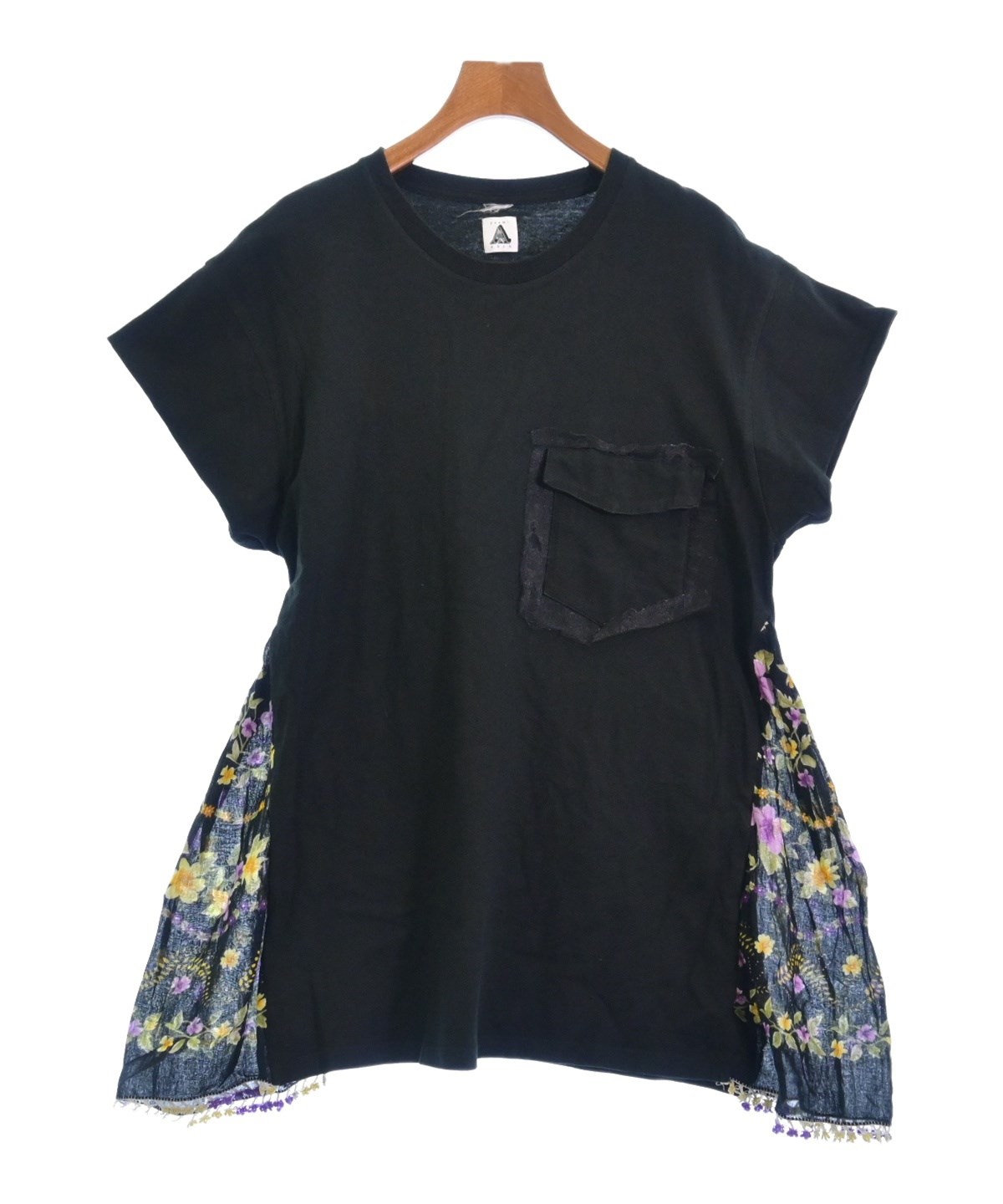 ホットなアイテム、ホットな節約 ユウミアリア 新品 FLOWER ＄ T-SHIRT EMBROIDERY トップス