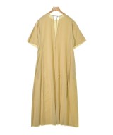 H BEAUTY&YOUTH（エイチビューティーアンドユース）ワンピース ベージュ サイズ:36(S位) レディース/2200614683295