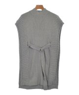 UN3D. ベスト/ノースリーブ