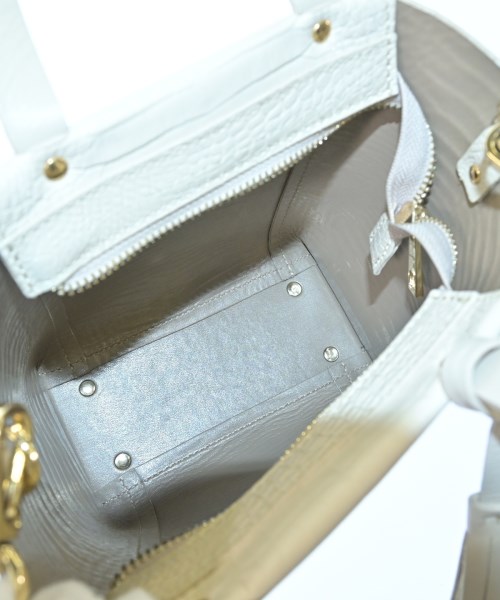 CHRISTIAN VILLA（クリスチャンヴィラ）ショルダーバッグ 白 サイズ:- レディース/2200660714240