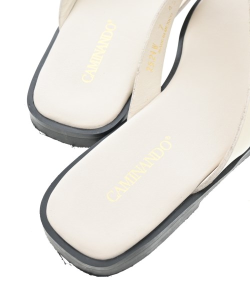 CAMINANDO（カミナンド）サンダル 白 サイズ:US7(24cm位) レディース/2200619412043