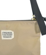 FREDRIK PACKERS（フレドリックパッカーズ）ショルダーバッグ ベージュ サイズ:- レディース/2200672743153