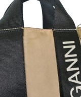 Ganni（ガニー）ショルダーバッグ ベージュ サイズ:- レディース/2200695511104