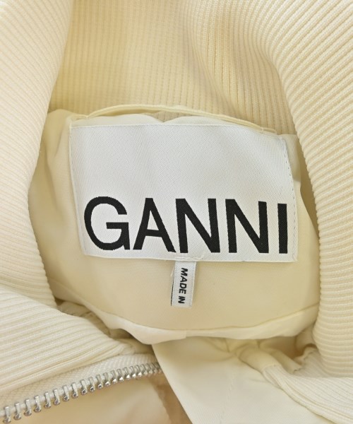Ganni（ガニー）その他 白 サイズ:34(XS位) レディース/2200712842013