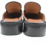 Ganni（ガニー）ドレスシューズ/ローファー 黒 サイズ:EU38(24.5cm位) レディース/2200721733142