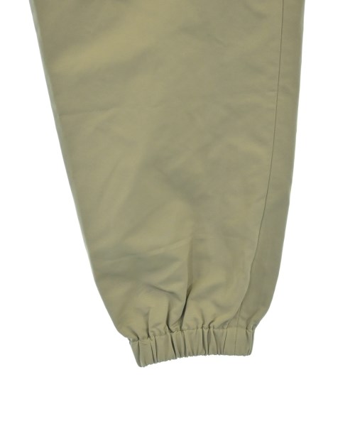 AK+1 by EFFE BEAMS（エーケーワンバイエッフェビームス）スラックス カーキ サイズ:36(S位) レディース/2200620820028