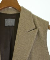 ALANI THE GREY（アラーニ　ザ　グレイ）その他 ベージュ サイズ:S レディース/2200702178016