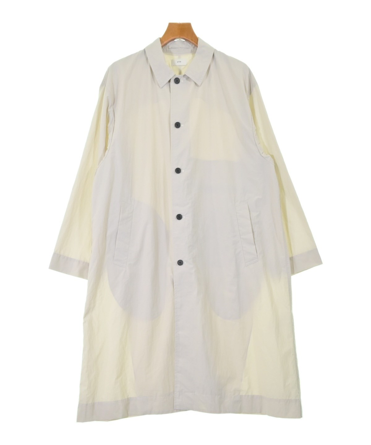 ⭐期間限定値下げ!aton エイトン 特殊素材 稀少色 コート 雰囲気抜群! ATON（エイトン）ステンカラーコート 白 サイズ:2(M位) メンズ