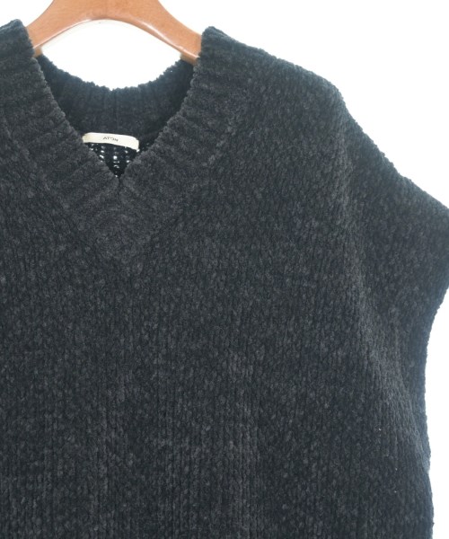 ATON（エイトン）ベスト/ノースリーブ 黒 サイズ:2(M位) レディース/2200634991059