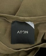ATON（エイトン）Tシャツ・カットソー カーキ サイズ:4(XL位) メンズ/2200671912055