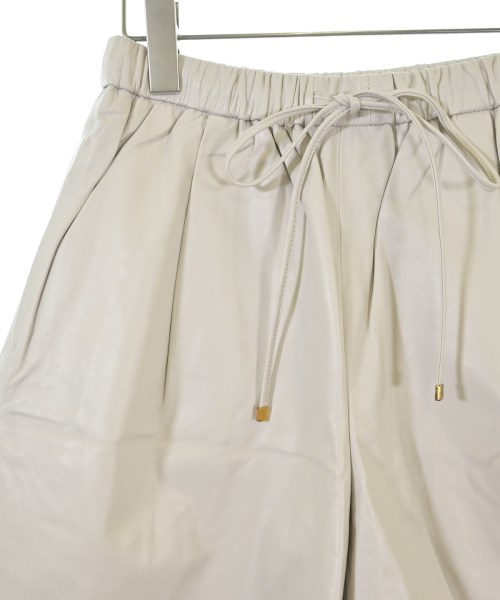 ebure（エブール）その他 白 サイズ:36(S位) レディース/2200631191032