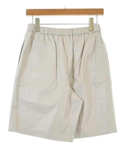 ebure（エブール）ショートパンツ 白 サイズ:38(M位) レディース/2200631191063