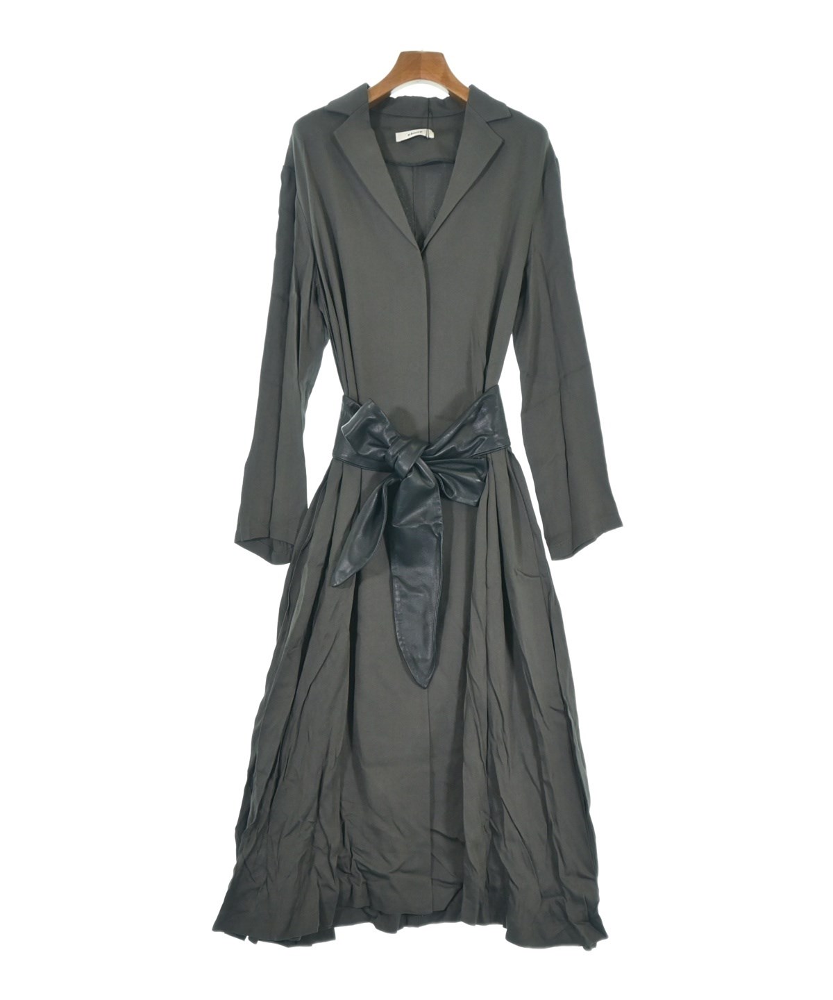 ebure（エブール）ワンピース グレー サイズ:38(M位) レディース