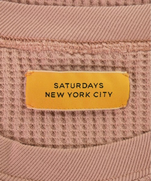 SATURDAYS NEW YORK CITY（サタデーズニューヨークシティー）Tシャツ・カットソー ピンク サイズ:M メンズ/2200476761285