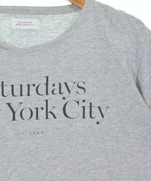 SATURDAYS NEW YORK CITY（サタデーズニューヨークシティー）Tシャツ・カットソー グレー サイズ:M メンズ/2200655923053