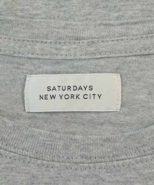 SATURDAYS NEW YORK CITY（サタデーズニューヨークシティー）Tシャツ・カットソー グレー サイズ:M メンズ/2200693219057